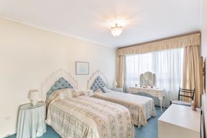 Photo 9- click for photo gallery